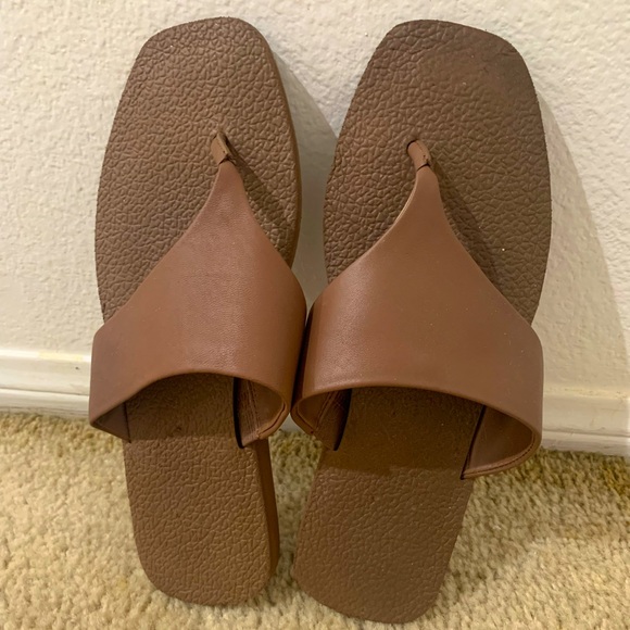 Banana Republic leather sandals sz 8M - Picture 1 of 6